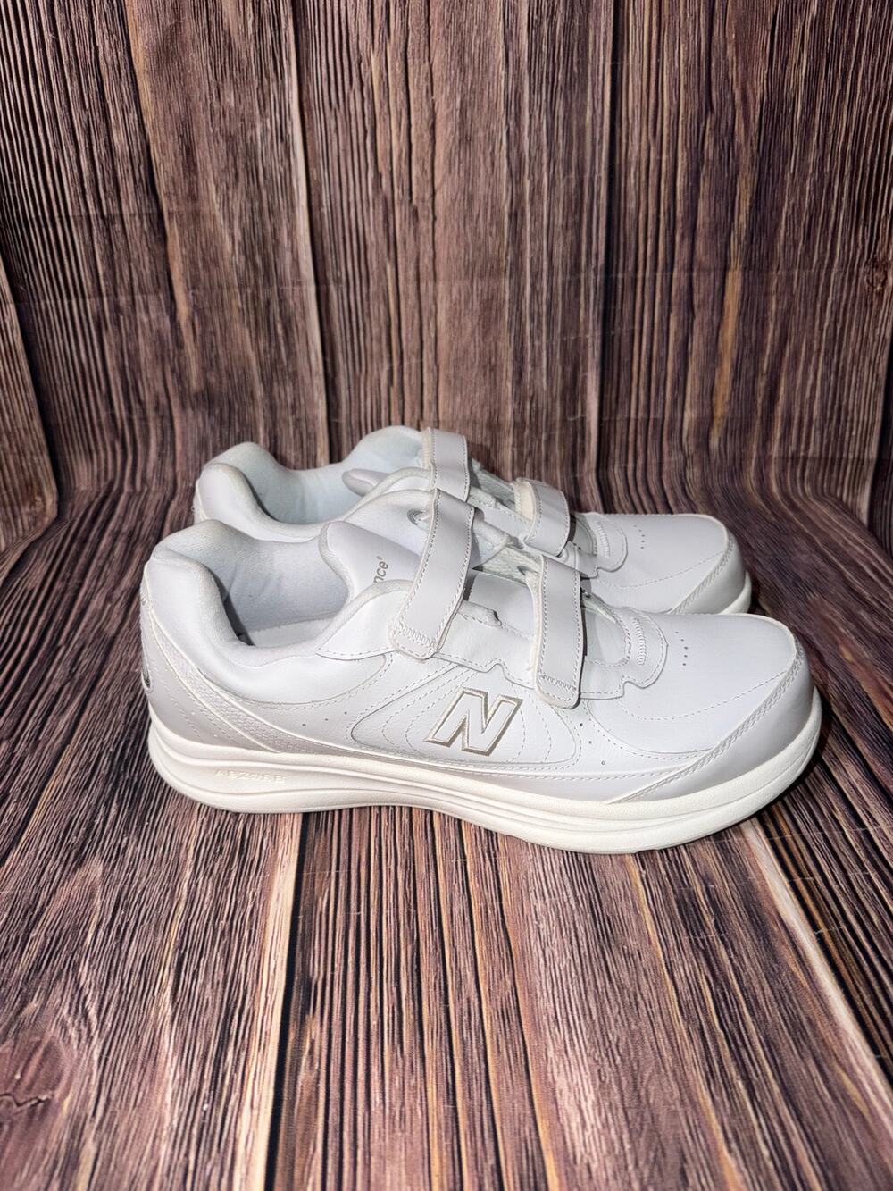 New Balance MW577VW Men’s Size 12 White Walking Shoes Hook & Loop Velcro
